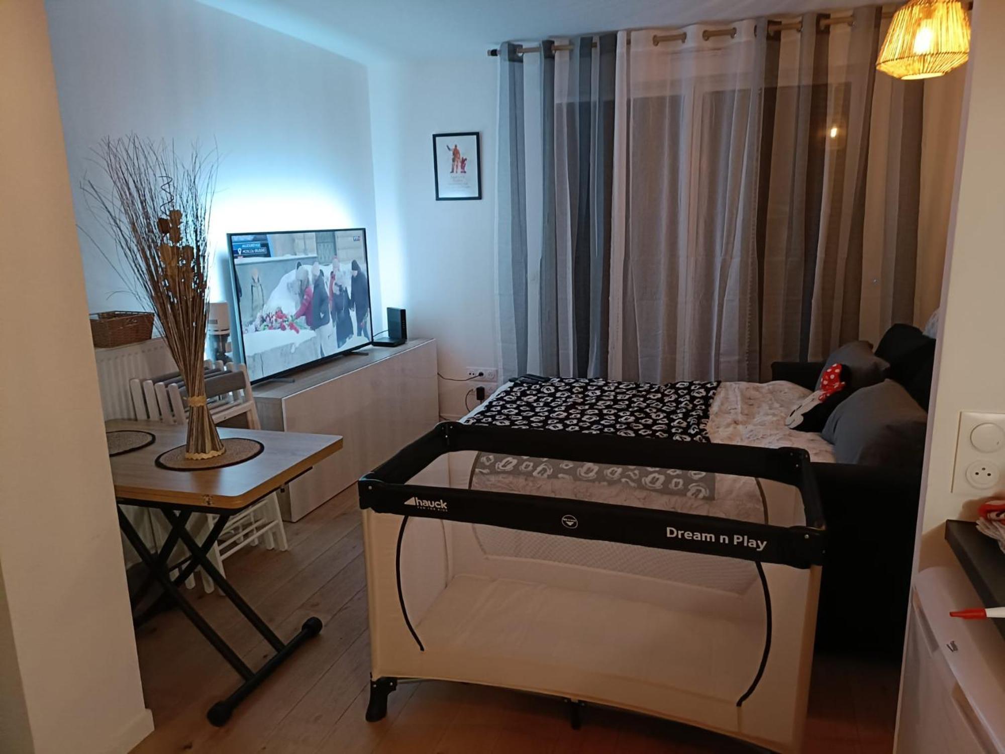 Disney - Paris 5 Min De Disney - Pk Prive Gratuit - 4 Personnes - Terrasse Jardin Chessy  Exterior photo