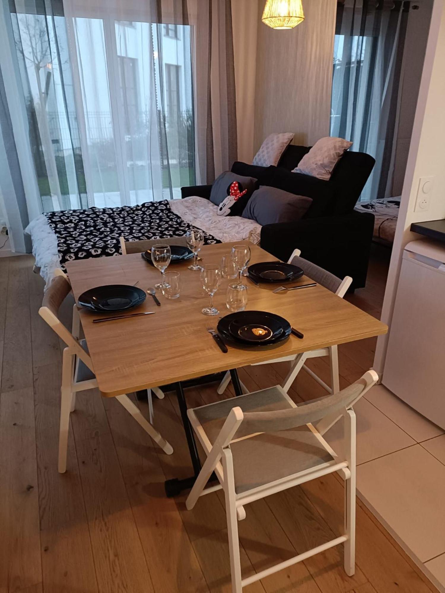 Disney - Paris 5 Min De Disney - Pk Prive Gratuit - 4 Personnes - Terrasse Jardin Chessy  Exterior photo